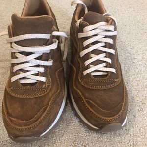 Roolee brand new platform sneakers